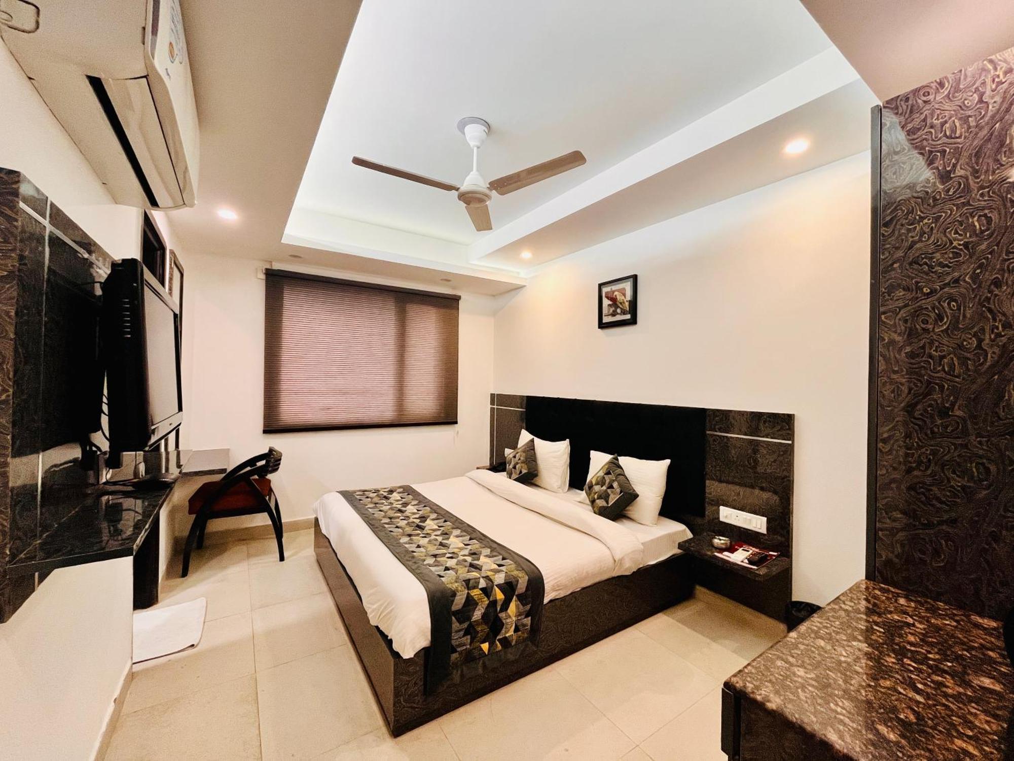 Hotel The Gold Inn - Karol Bagh Delhi Eksteriør bilde