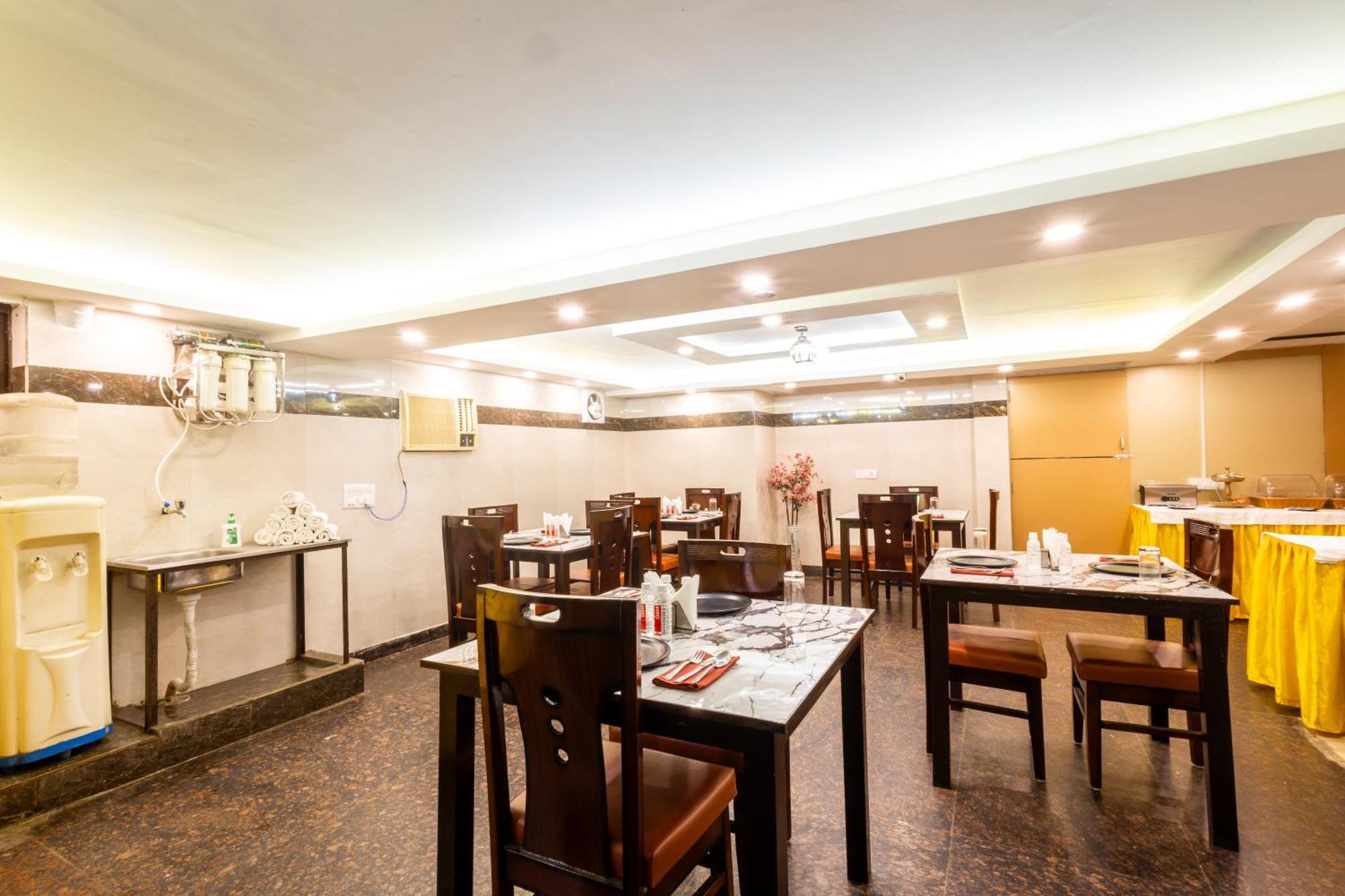 Hotel The Gold Inn - Karol Bagh Delhi Eksteriør bilde