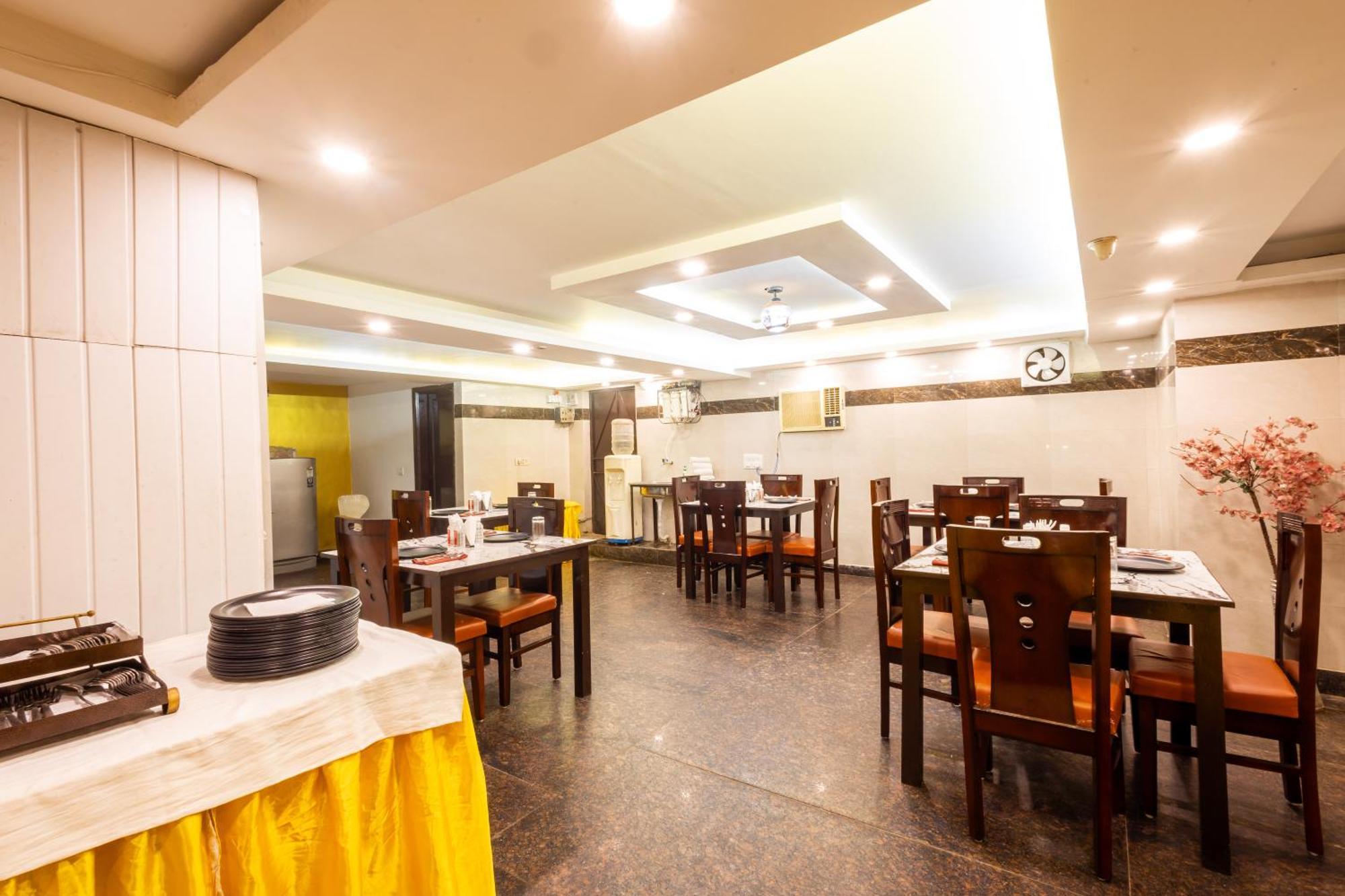 Hotel The Gold Inn - Karol Bagh Delhi Eksteriør bilde