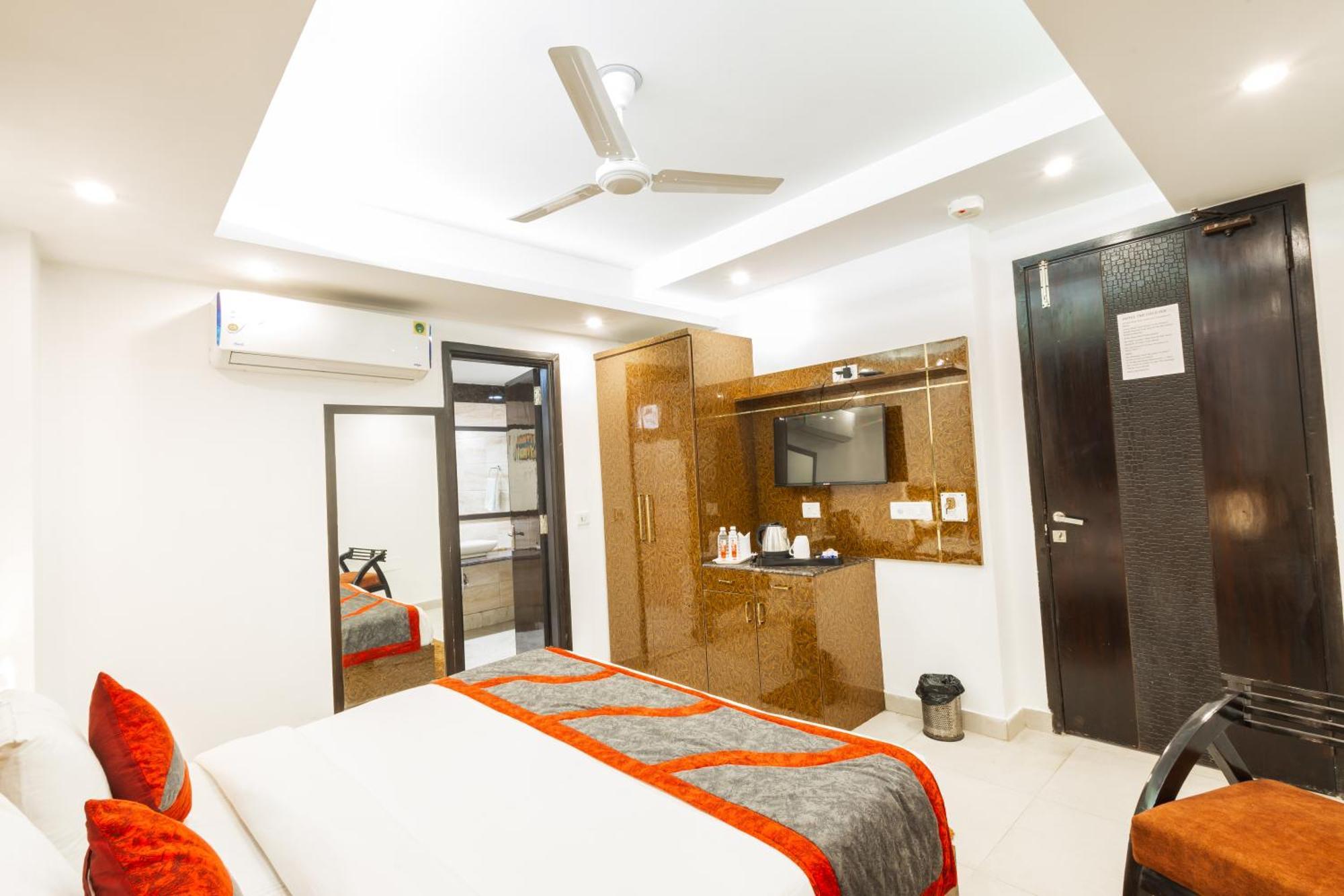 Hotel The Gold Inn - Karol Bagh Delhi Eksteriør bilde