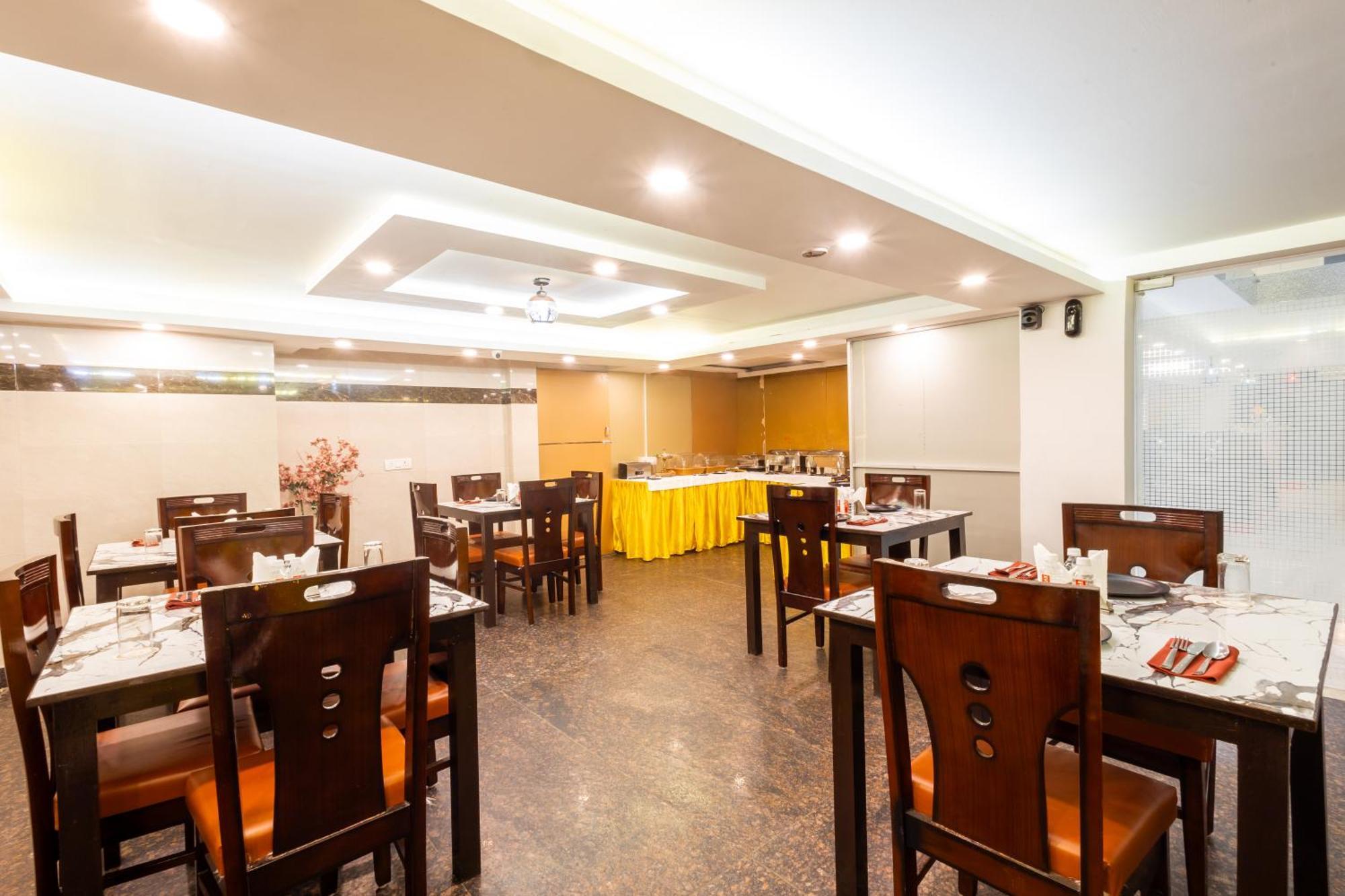 Hotel The Gold Inn - Karol Bagh Delhi Eksteriør bilde