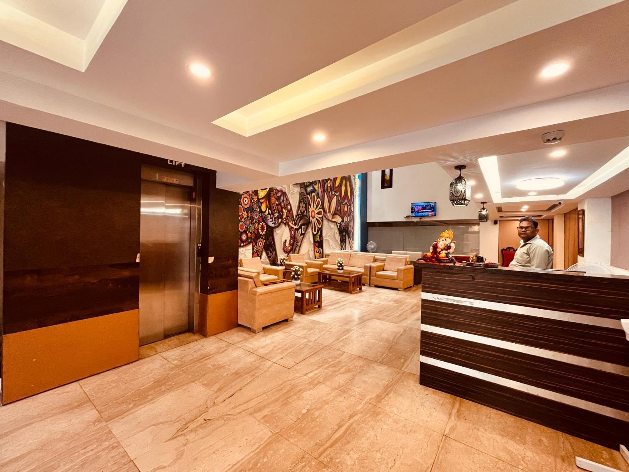 Hotel The Gold Inn - Karol Bagh Delhi Eksteriør bilde