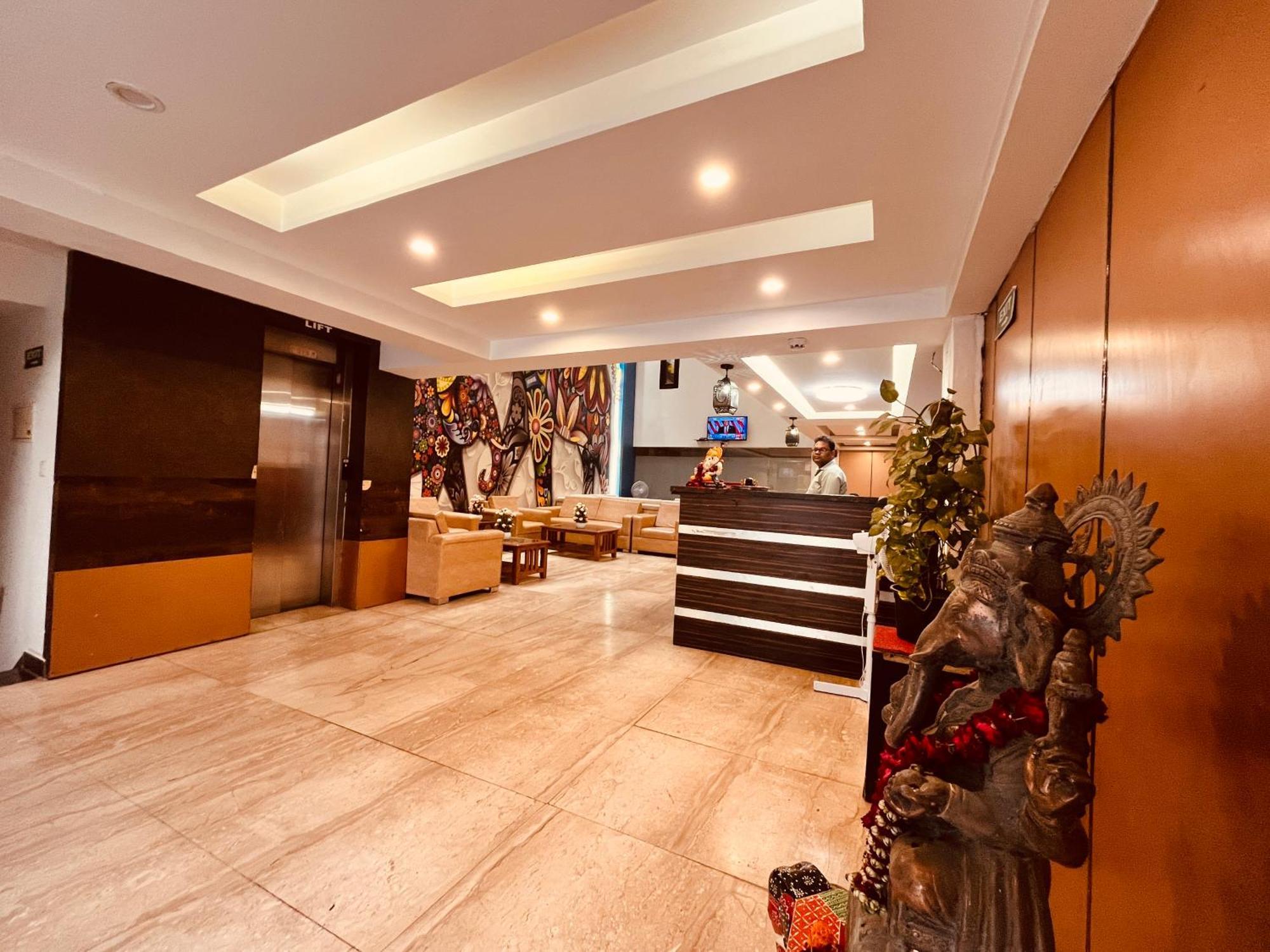 Hotel The Gold Inn - Karol Bagh Delhi Eksteriør bilde