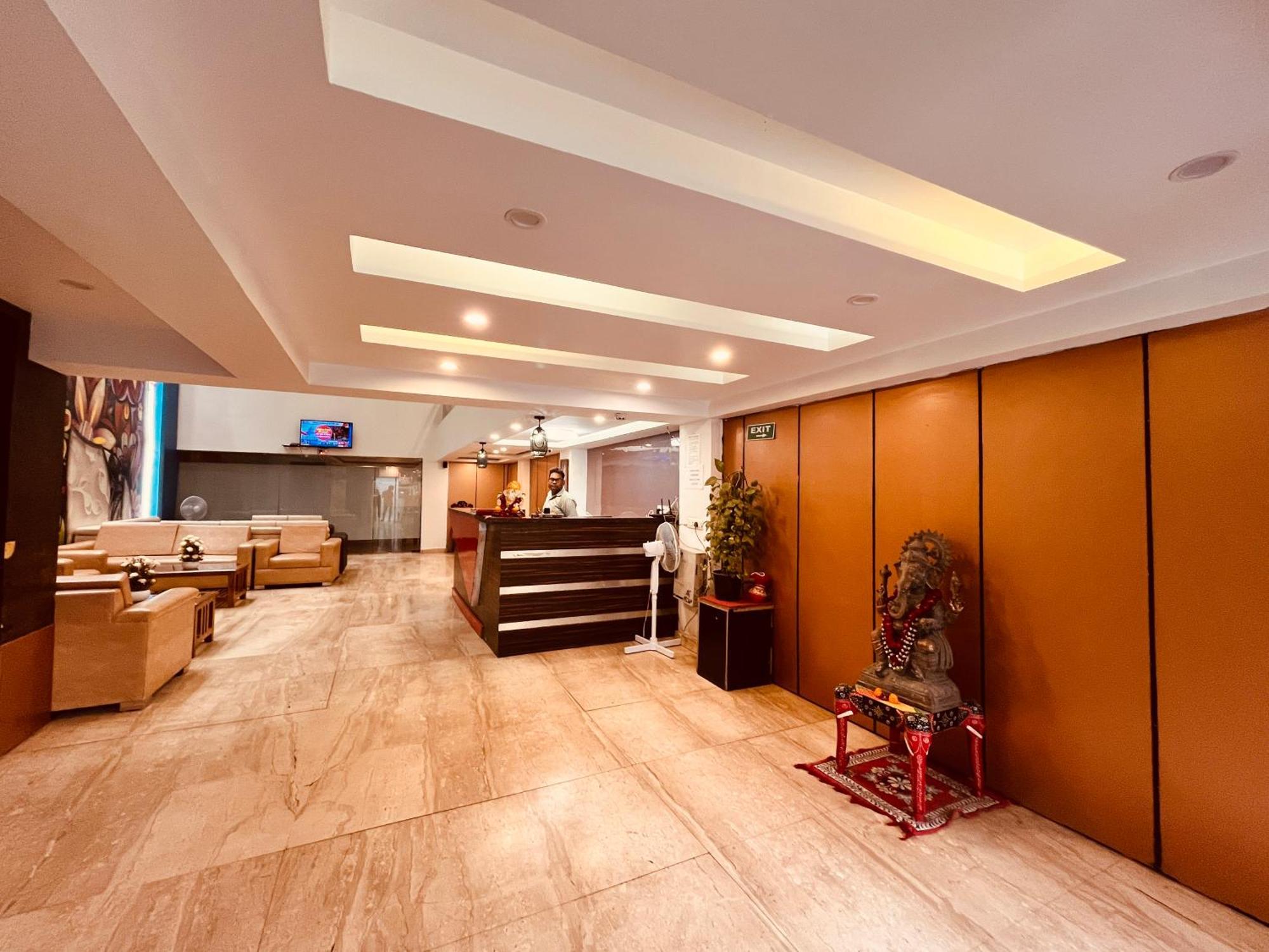 Hotel The Gold Inn - Karol Bagh Delhi Eksteriør bilde
