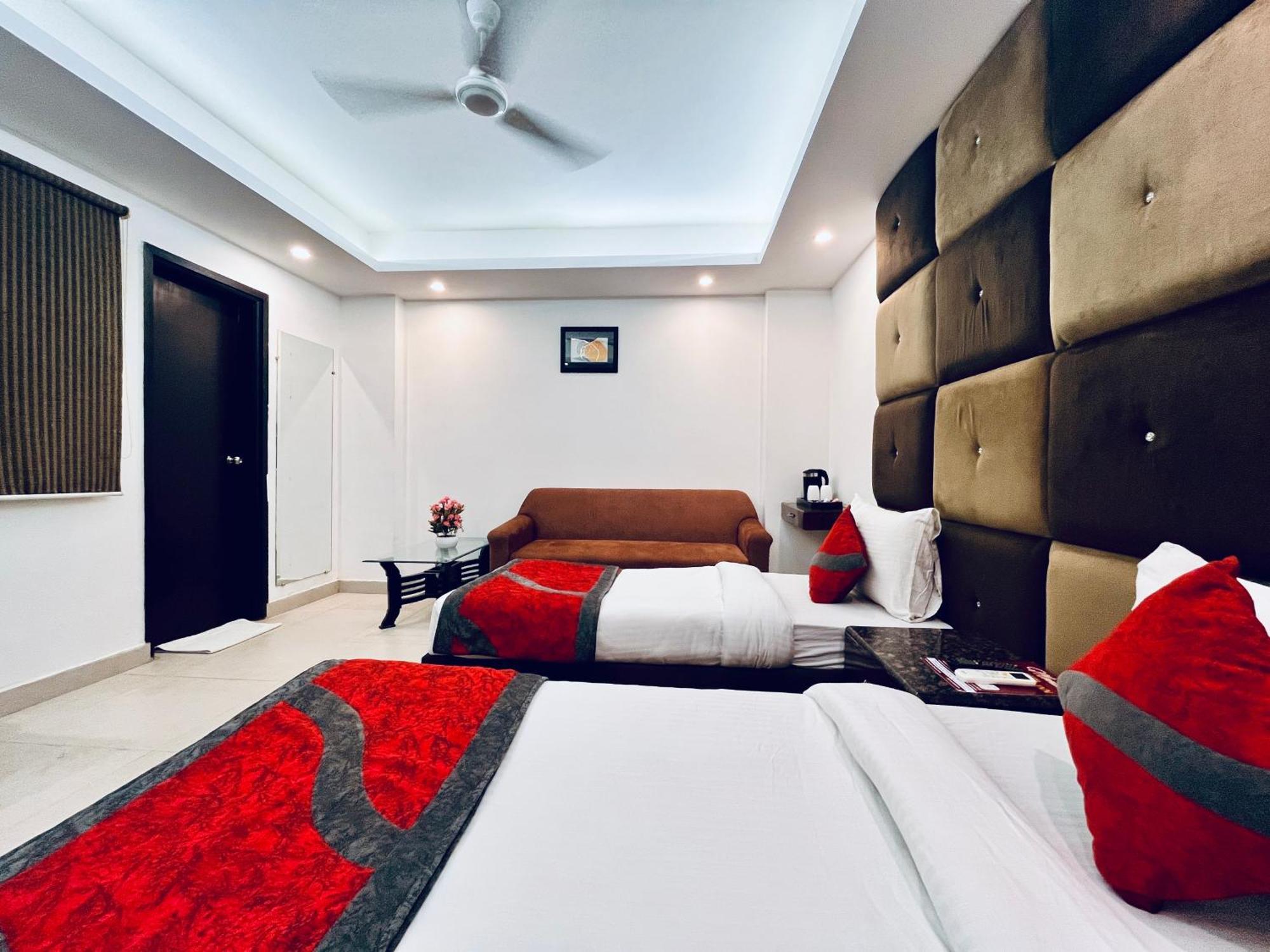 Hotel The Gold Inn - Karol Bagh Delhi Eksteriør bilde