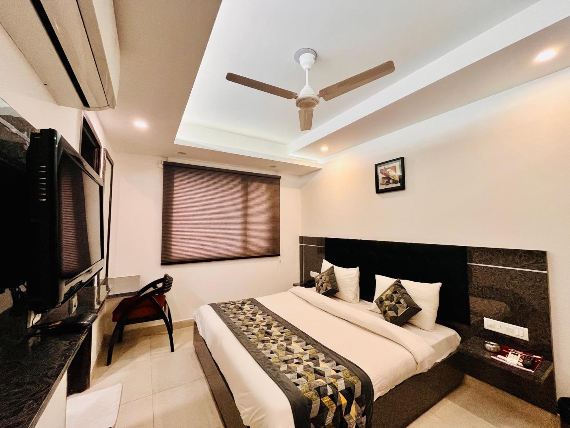 Hotel The Gold Inn - Karol Bagh Delhi Eksteriør bilde