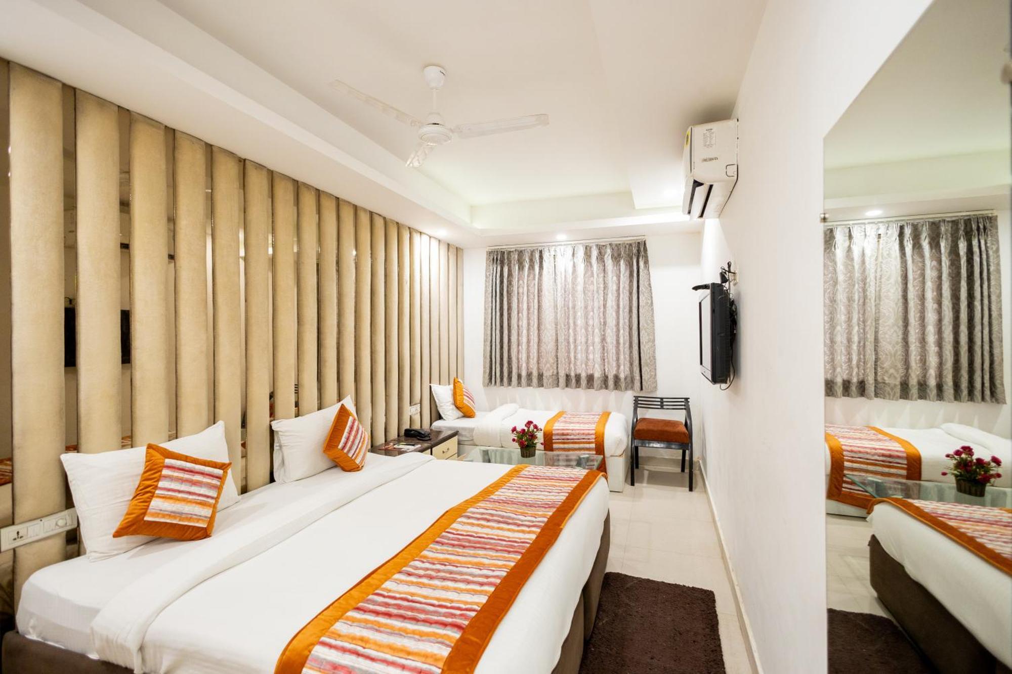 Hotel The Gold Inn - Karol Bagh Delhi Eksteriør bilde
